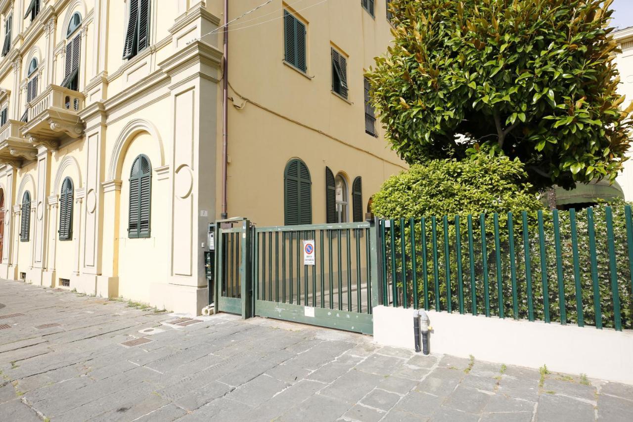 Lungarno Buozzi 7 Apartments Pisa Bagian luar foto