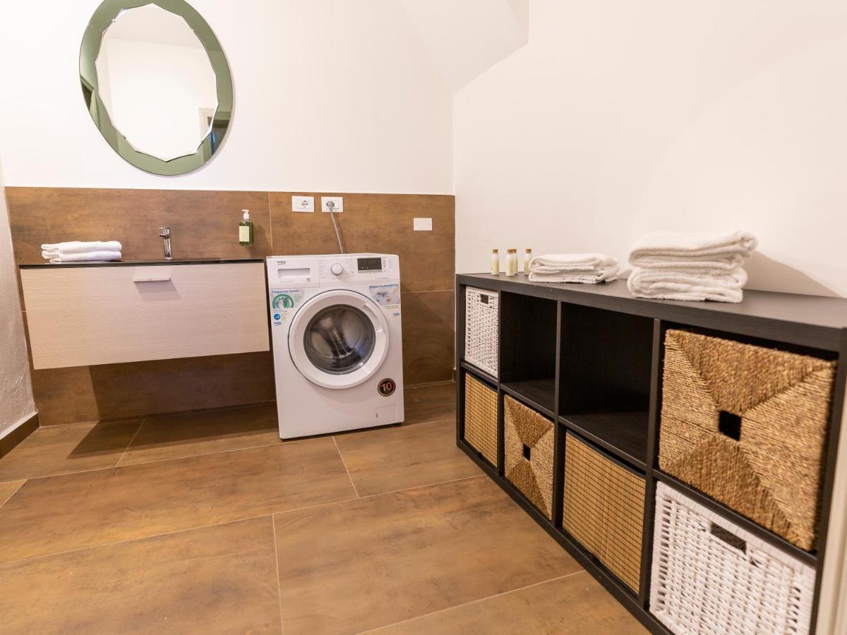 Lungarno Buozzi 7 Apartments Pisa Bagian luar foto