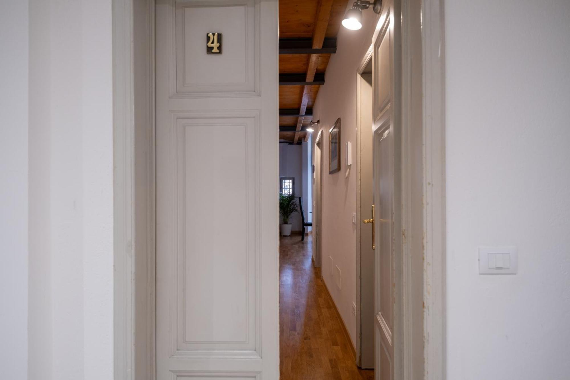 Lungarno Buozzi 7 Apartments Pisa Bagian luar foto